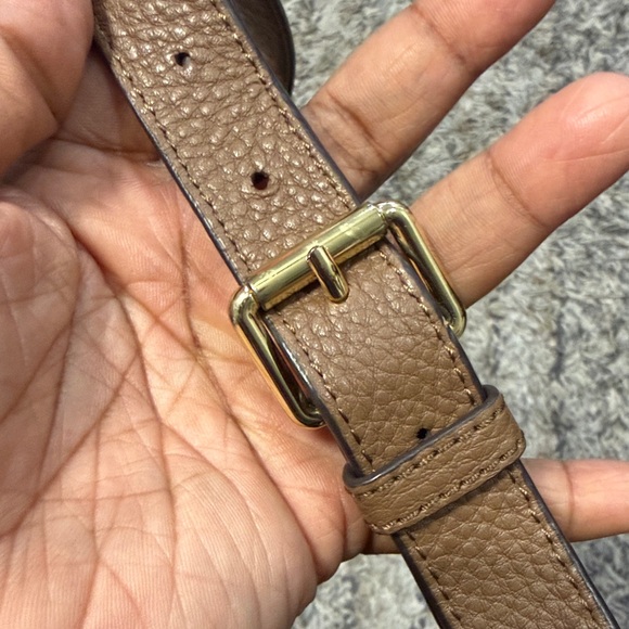 Vince Camuto pebble brown, leather gold hardware hobo bag great condition - Picture 7 of 9